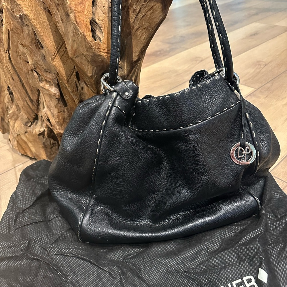 Chic Donald Pliner Black Leather Handbag